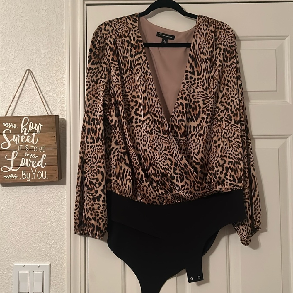 Ladies, leopard body suit top